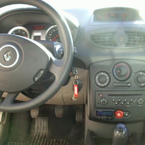 RENAULT CLIO III - azul vista interior