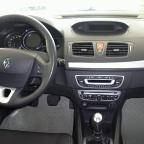RENAULT MEGANE III - oscuro vista interior